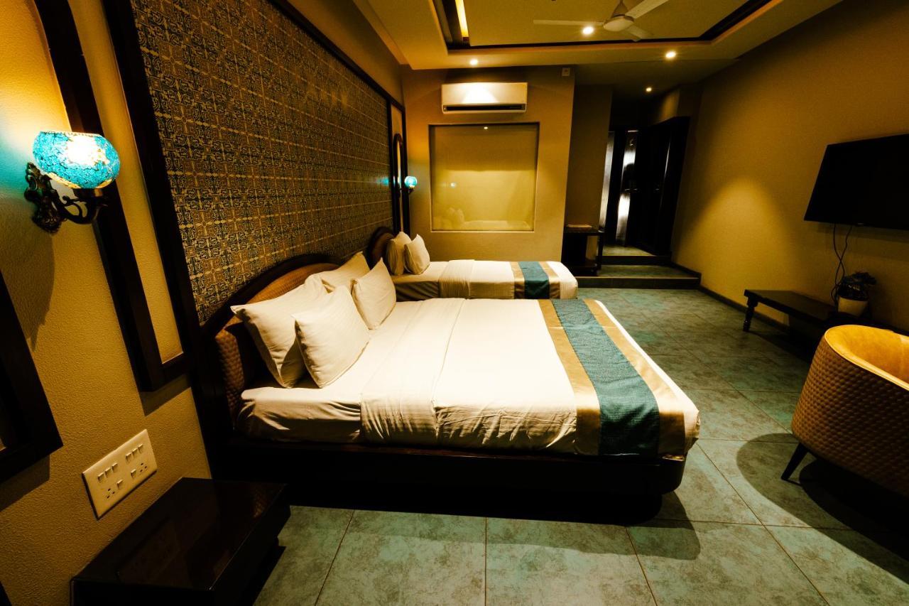 Hotel Brij Residency Top Selling , Lātūr المظهر الخارجي الصورة