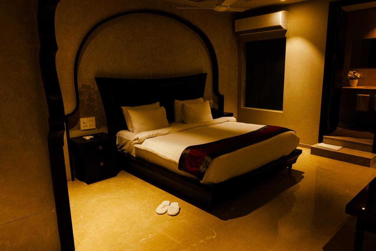 Hotel Brij Residency Top Selling , Lātūr المظهر الخارجي الصورة