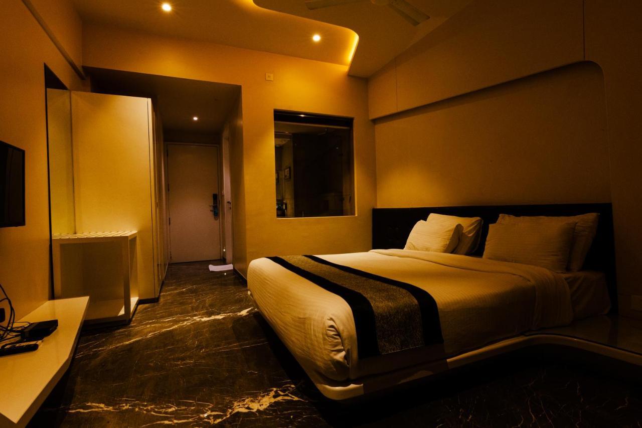 Hotel Brij Residency Top Selling , Lātūr المظهر الخارجي الصورة